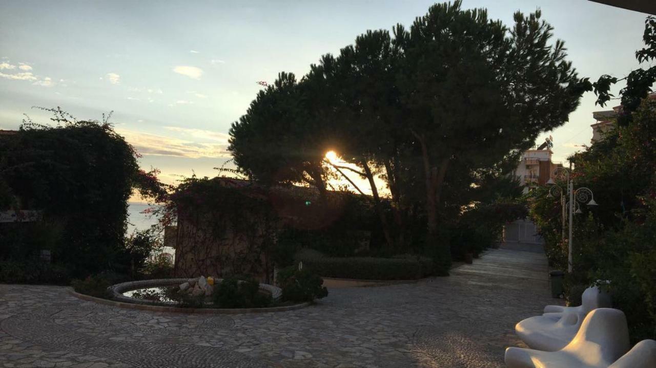 Bougainville Bay Resort - Villa 11 Sarandë Exterior foto